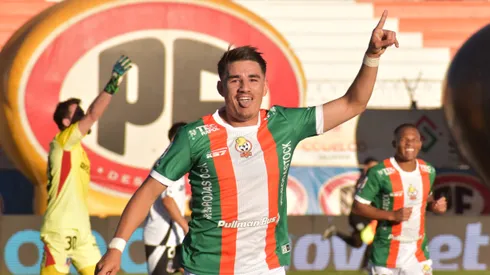 Cobresal gana y deja momentaneamente fuera de 'copas' a Colo Colo.