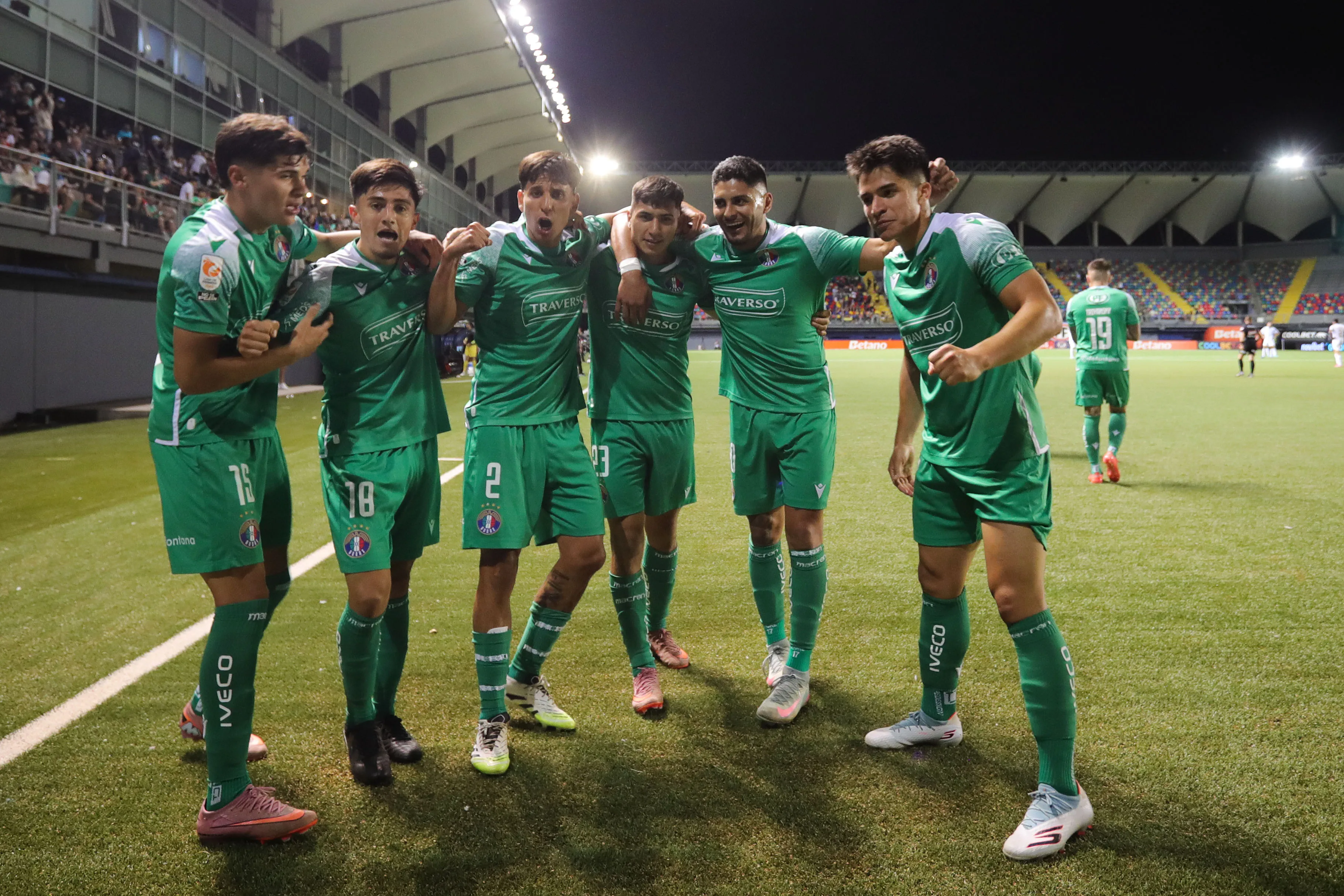 Colo Colo depende de lo que haga Audax Italiano. Foto: Felipe Zanca/Photosport