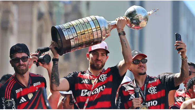 La Copa Libertadores tuvo algunos daños durante los festejos del Flamengo.