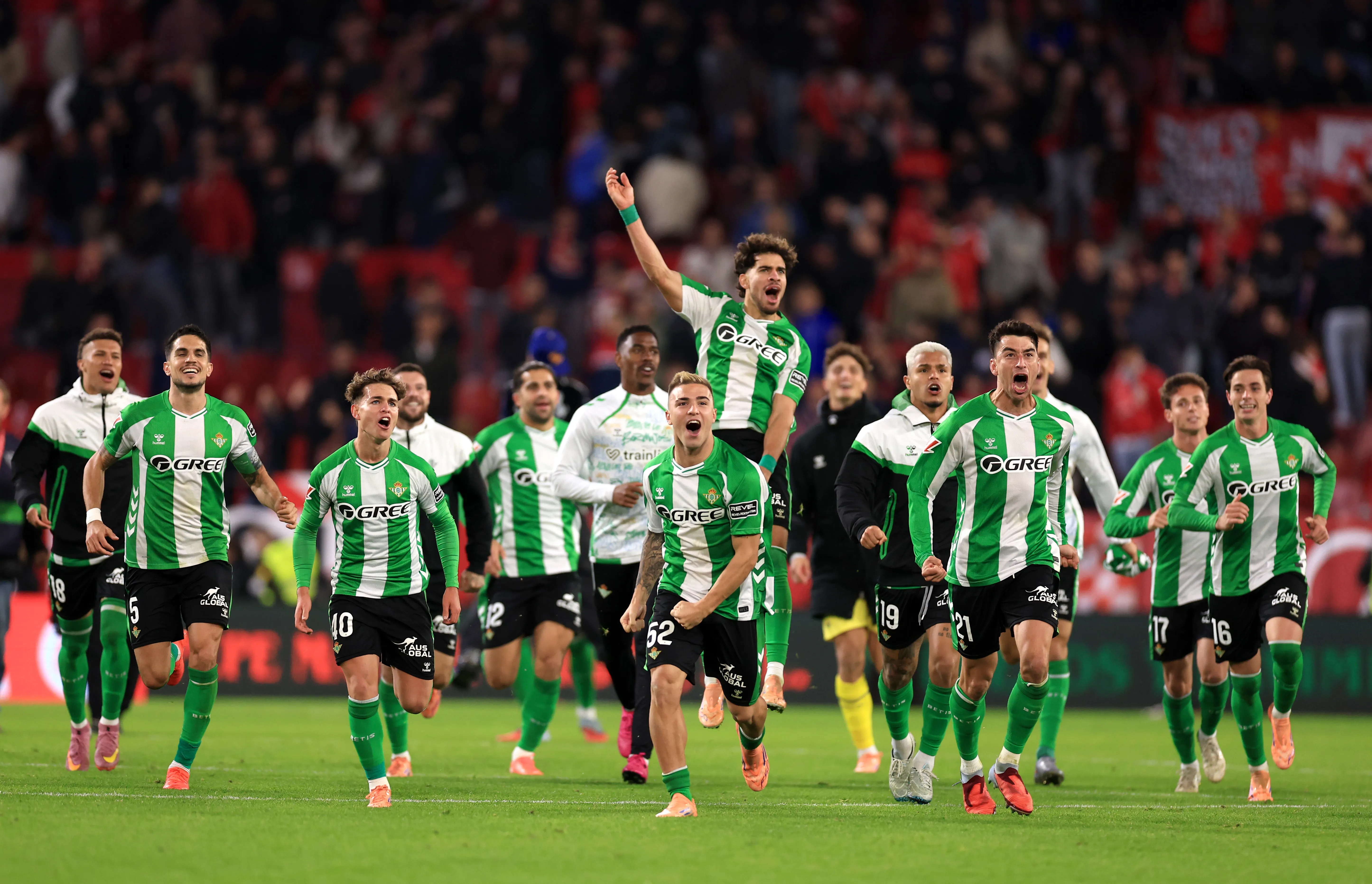 Betis le ganó de visita a Sevilla. (Photo by Fran Santiago/Getty Images)