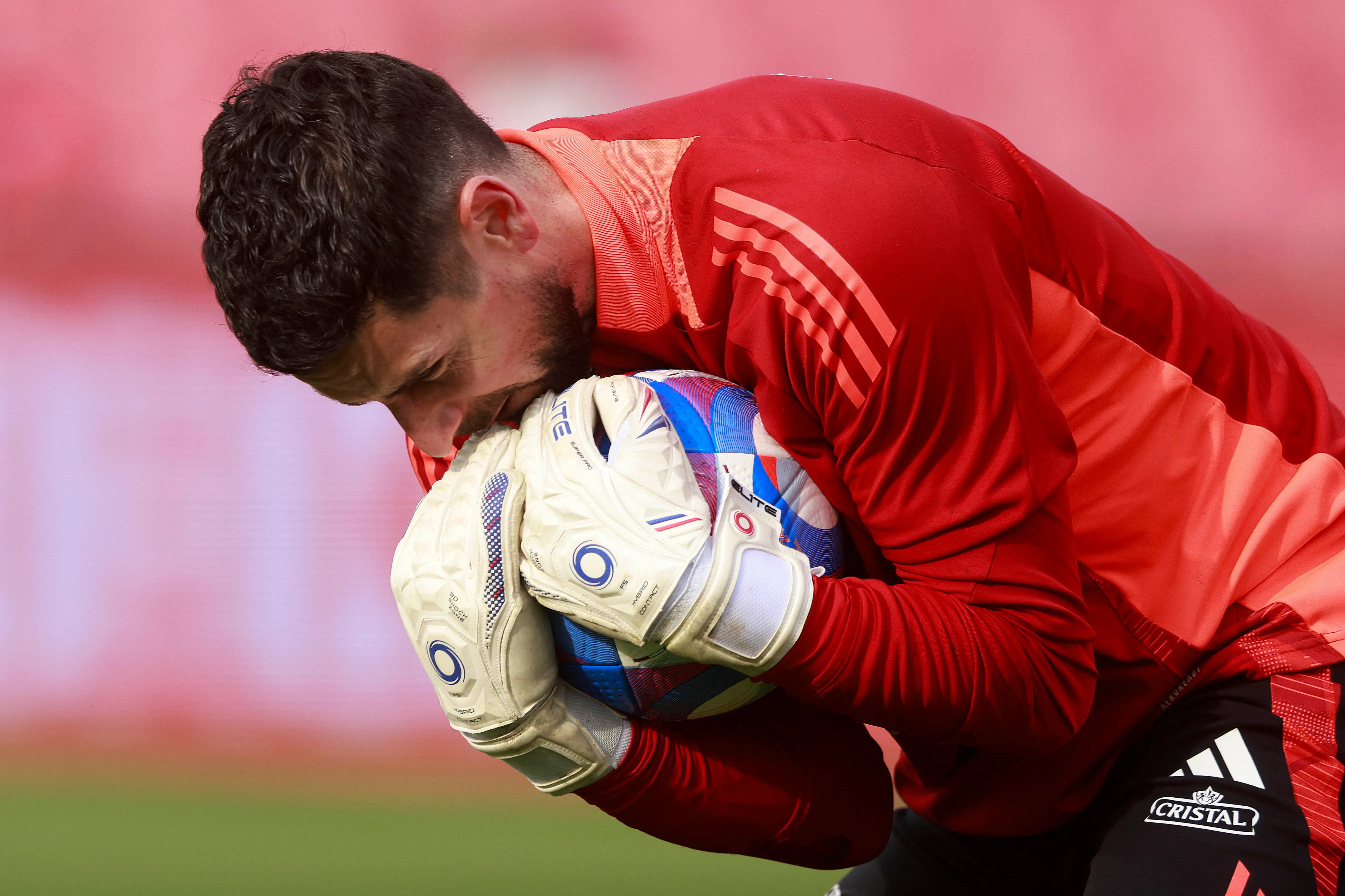 Arias no seguirá atajando en Racing