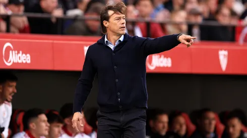 Matías Almeyda está molesto por el rendimiento de Sevilla.
