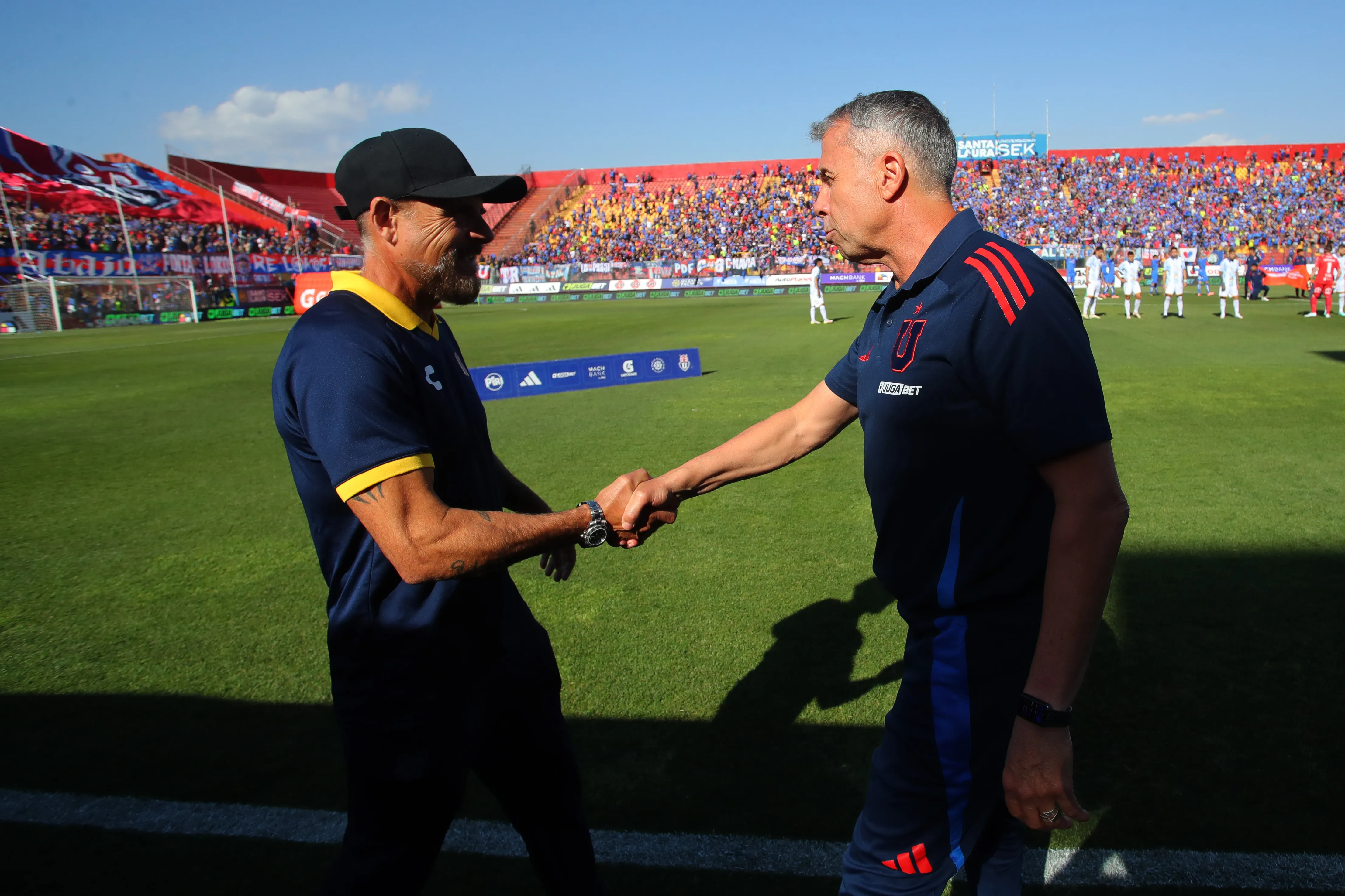 Gustavo Álvarez estará al mando de la U por dos partidos más. Foto: Jonnathan Oyarzun/Photosport
