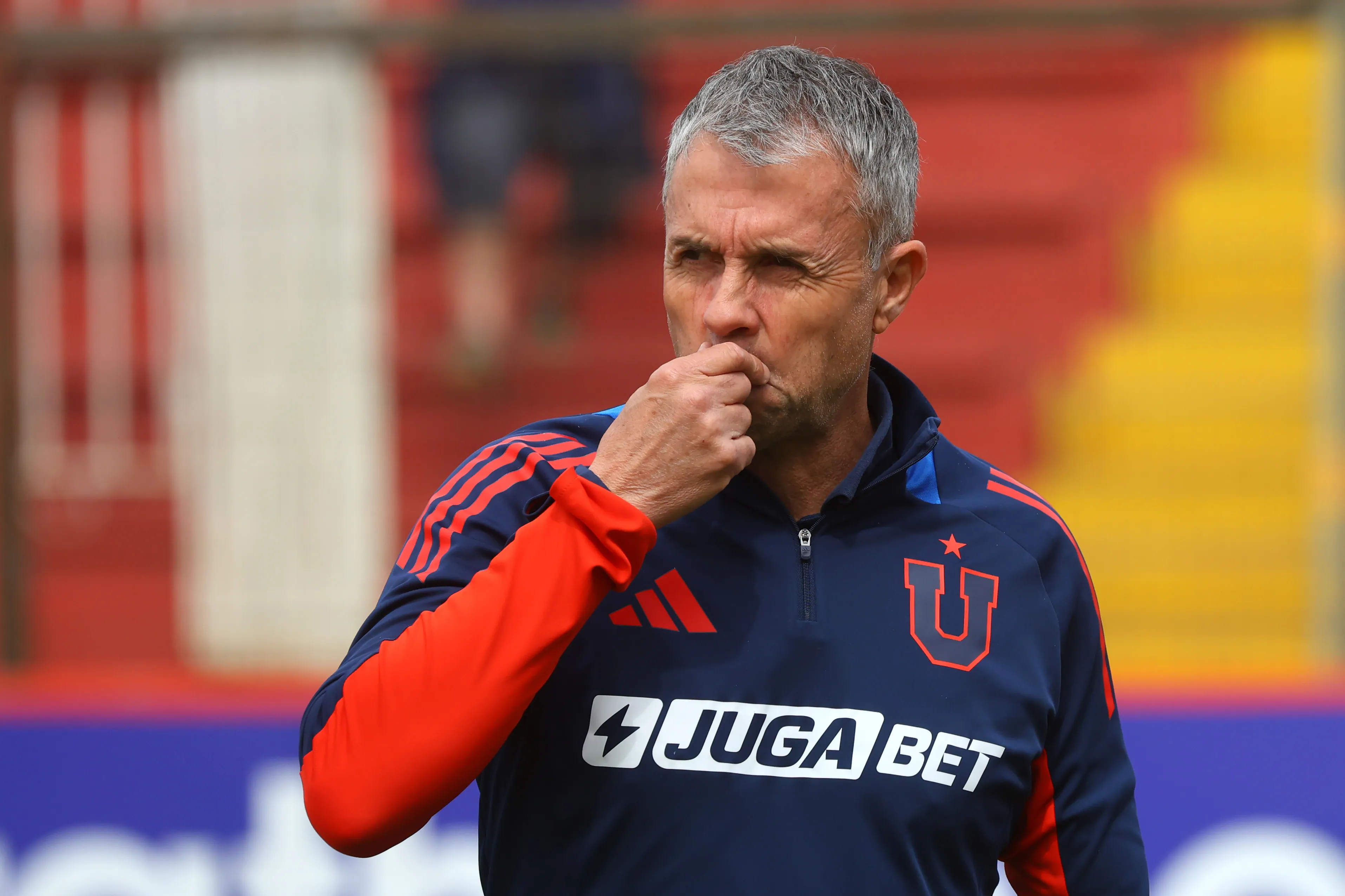 Gustavo Álvarez dejará Universidad de Chile al término de esta temporada 2025. | Foto: Photosport.