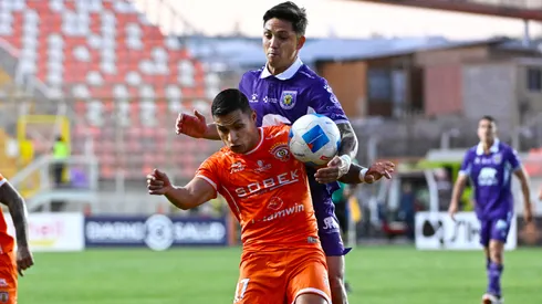 Deportes Concepción y Cobreloa juegan la ida en el Ester Roa.