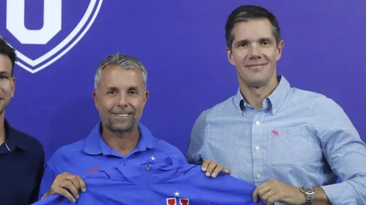 Clark y Álvarez están en un cortocircuito