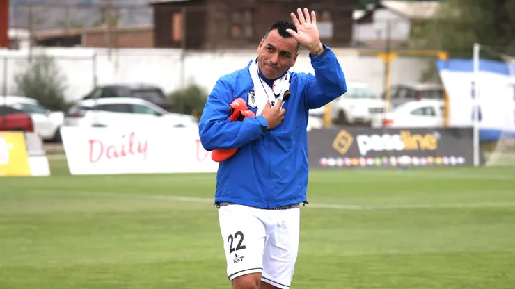 Esteban Paredes tiene un problema de salud.