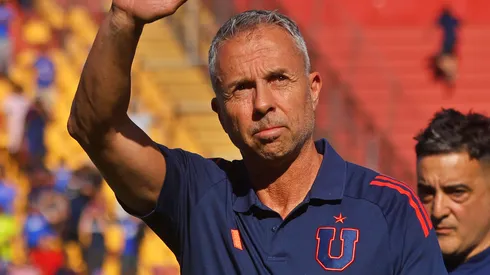 Álvarez dejará la U al término de este año.