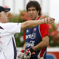El emotivo reconocimiento de Claudio Bravo a Nelson Acosta: ＂Me dio un espaldarazo gigante＂