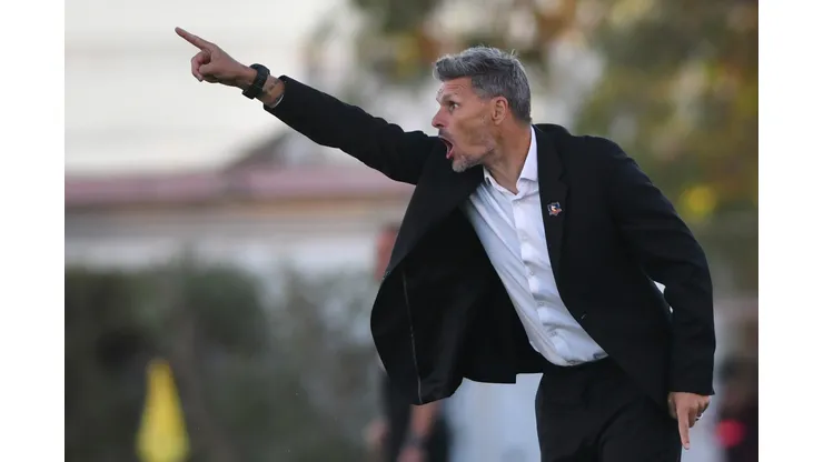 El técnico de Colo Colo suma cosas a favor.
