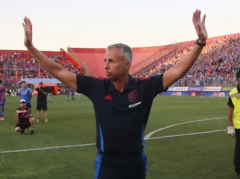 Como un ídolo: el emotivo cántico de hinchas de la U a Gustavo Álvarez