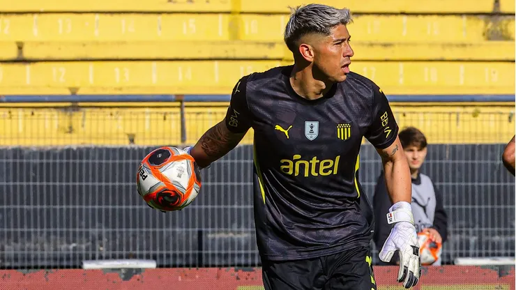 Brayan Cortés terminó su préstamo en Peñarol y no continuará allí.
