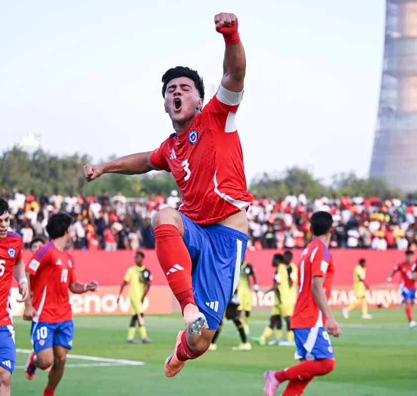 Bruno Torres puede ser el nuevo defensor de Colo Colo para el cierre de la temporada. Foto: Instagram.