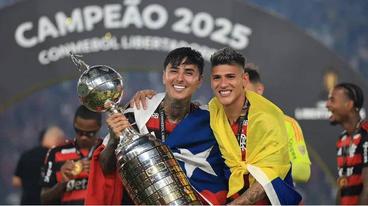 Pulgar y Carrascal celebrando el título del Brasileirao.