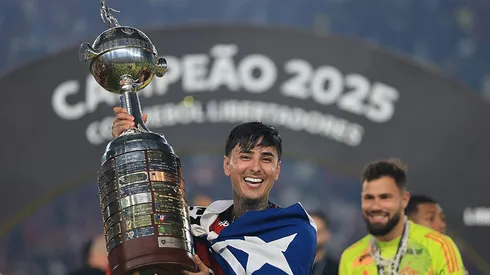 El jugador de La Roja sigue recibiendo elogios, esta vez, de un reconocido ex campeón de UFC.