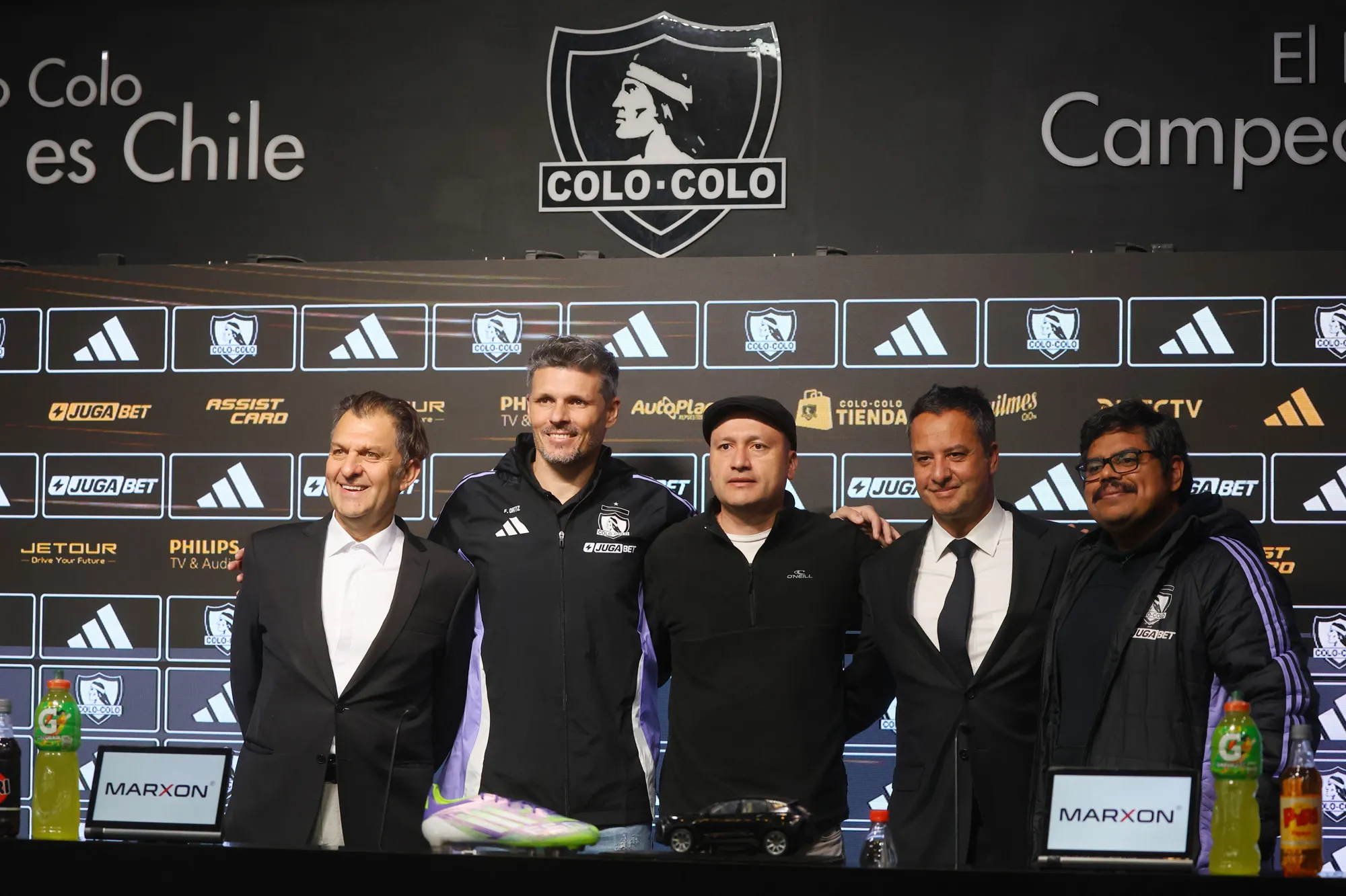 Vuelven los miedos en Colo Colo: presidente del CSyD asegura que sí hay problemas financieros en Blanco y Negro.