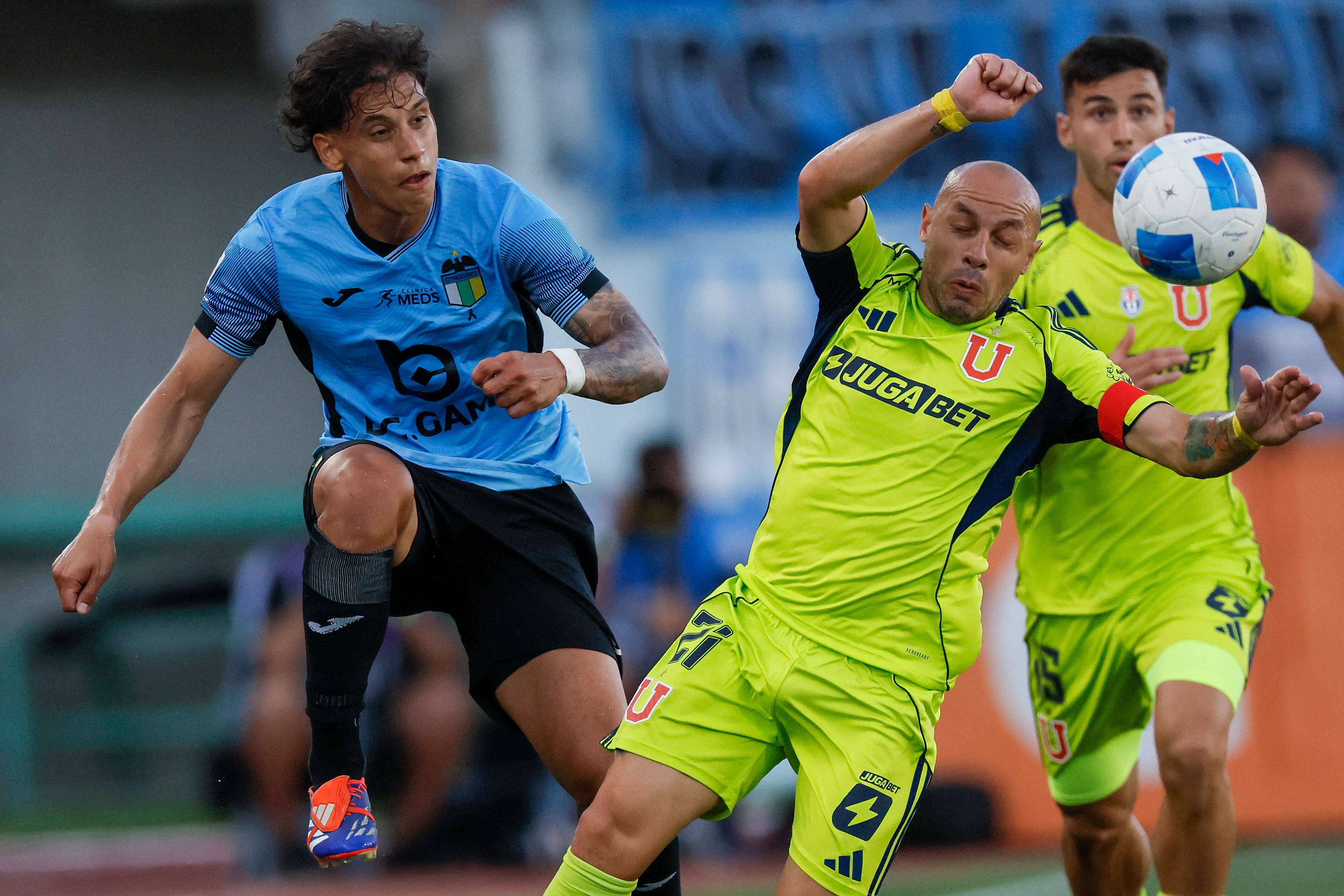 Marcelo Díaz renovó por una temporada más en la U. Foto: Andres Pina/Photosport