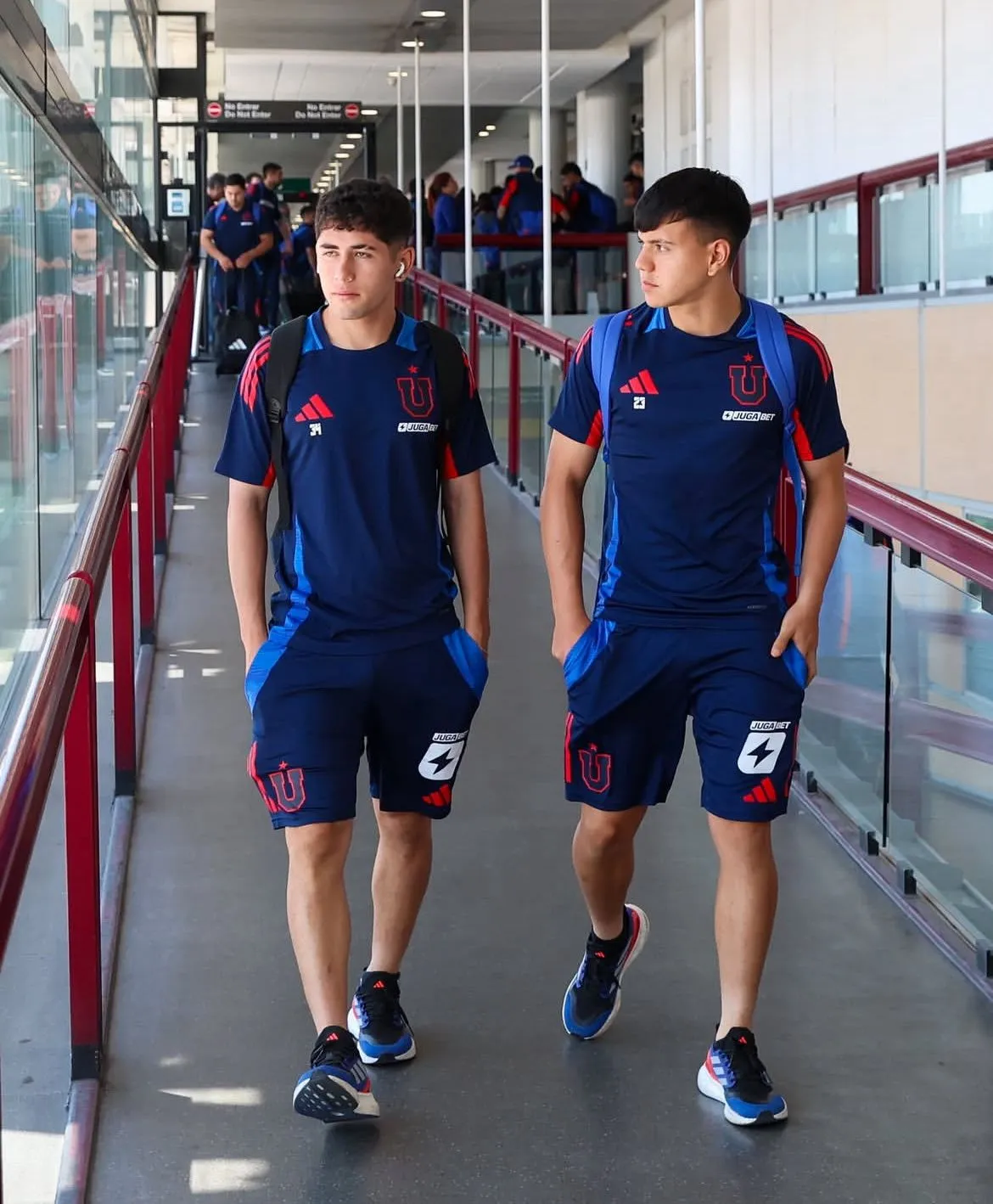 Flavio Moya e Ignacio Vásquez viajaron con la U hasta Iquique. Foto: U de Chile.