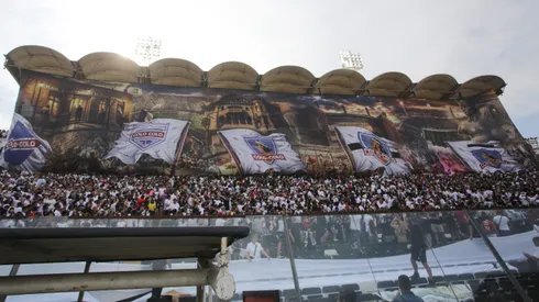 Colo Colo sacó un tremendo tifo ante Audax Italiano.