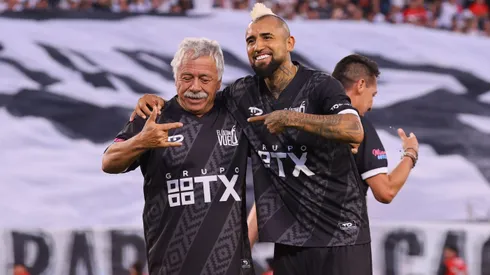 Ni a Vidal ni a Caszely parece convencerles Ortiz.