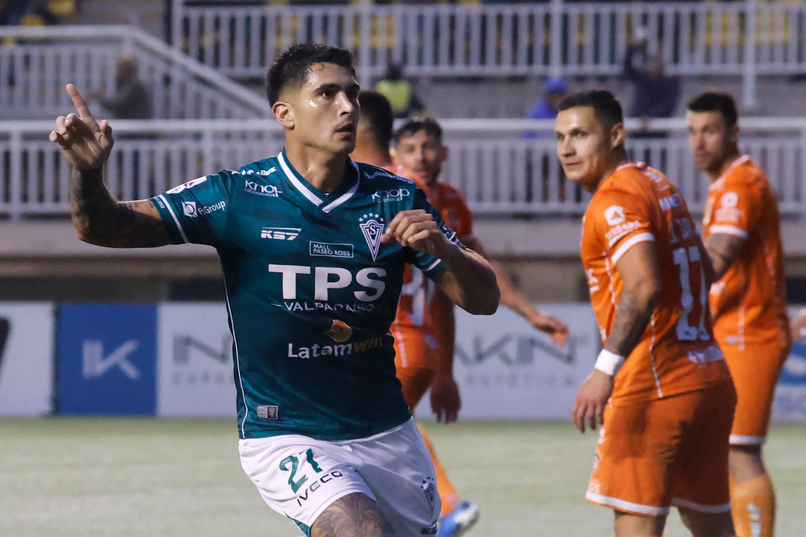 Juan Ignacio Duma pone en duda su continuidad con Wanderers/Photosport
