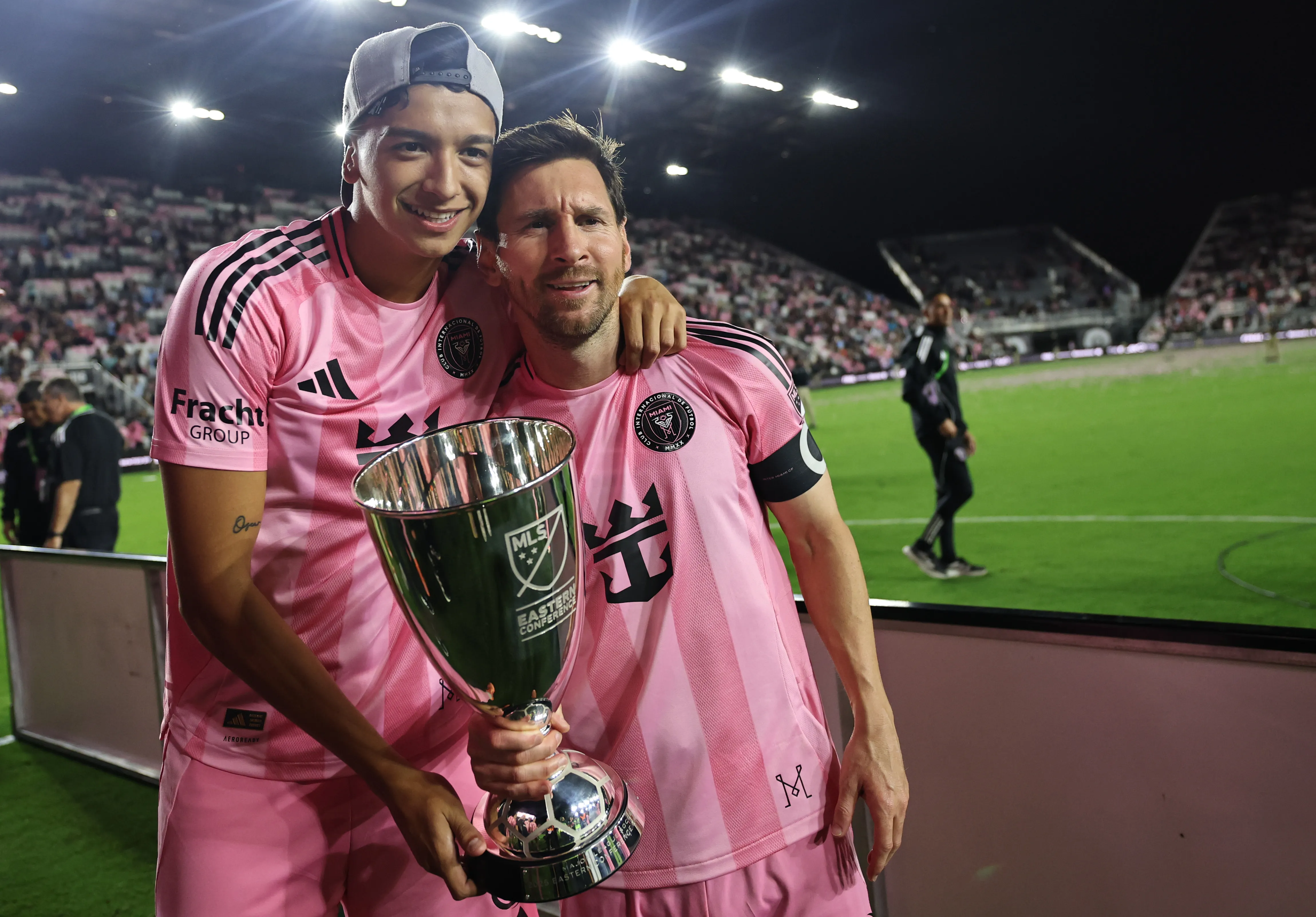 El jugador levantó la MLS Cup junto a Lionel Messi/Getty Images)