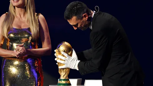 Infantino se disculpa con Scaloni: error con el campeón del mundo.