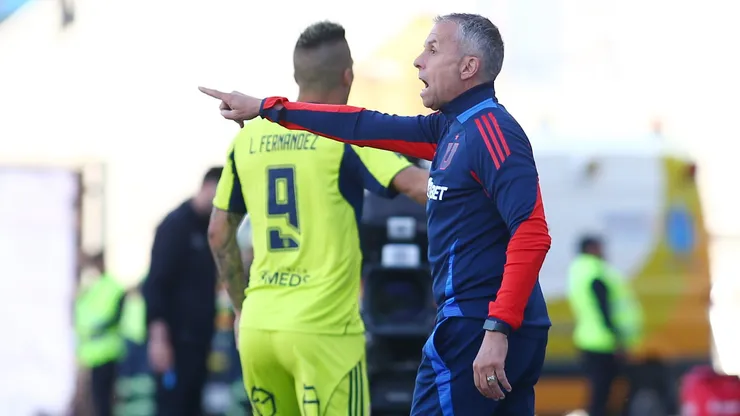 Le buscan reemplazante a Gustavo Álvarez en la U.