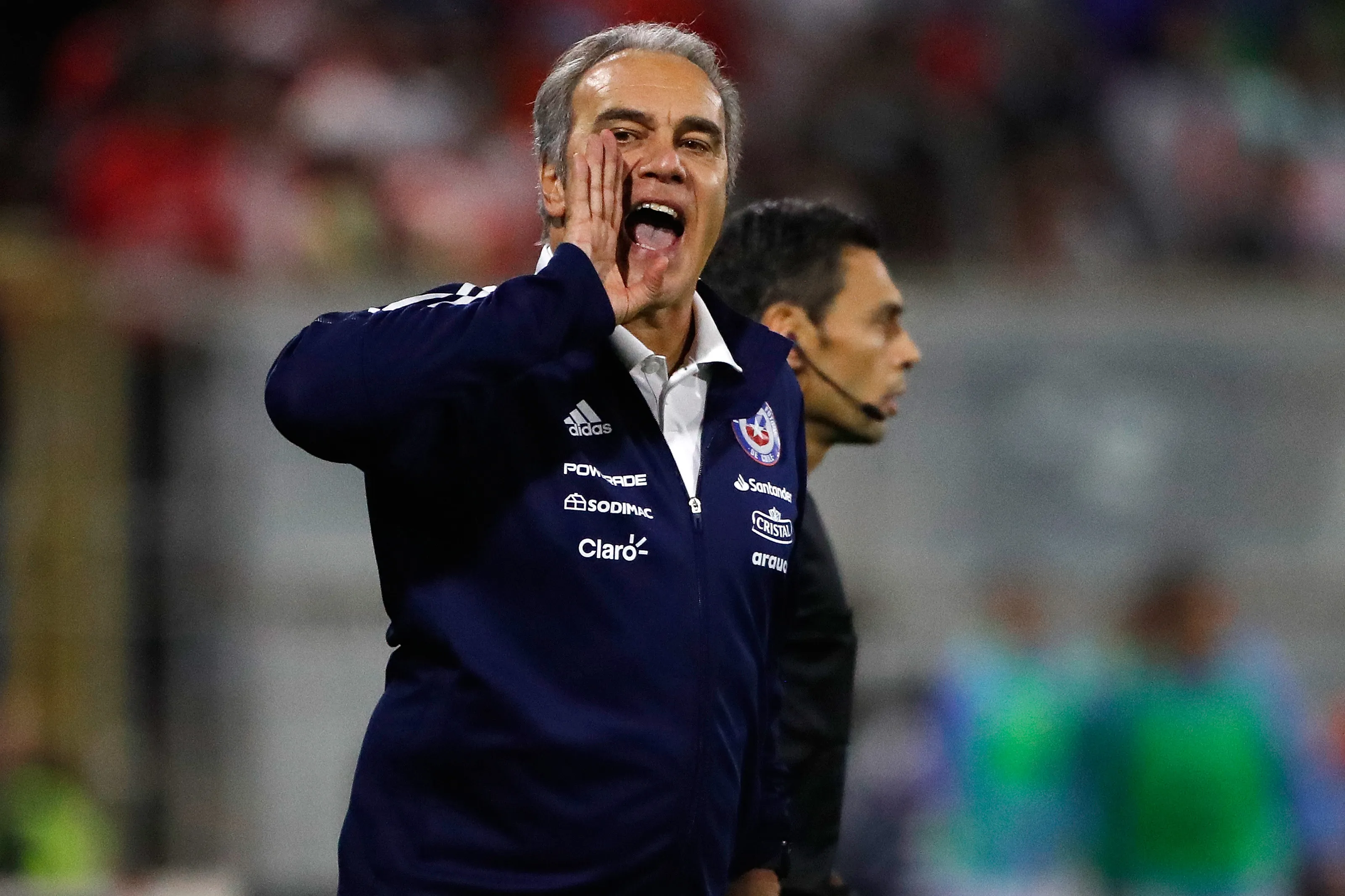 Martín Lasarte fue el DT que terminó las Eliminatorias rumbo a Qatar 2022 en la selección chilena. (Andrés Pina/Photosport).