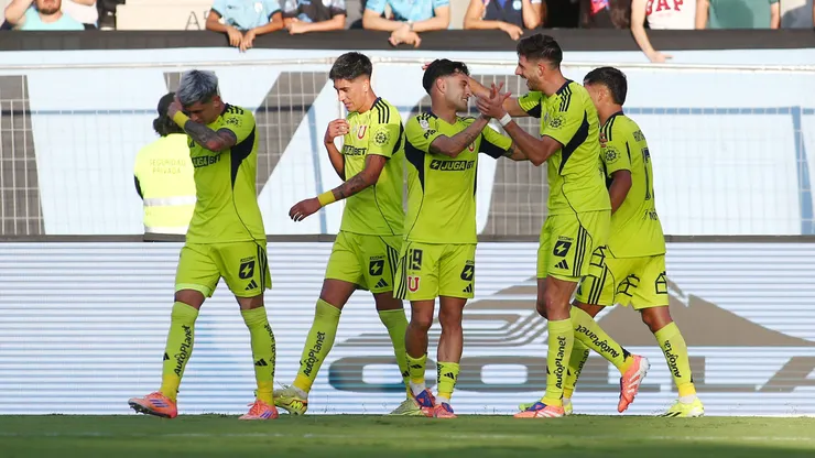 La U venció a Iquique, los mandó a la B, y de paso ayudó a Everton.