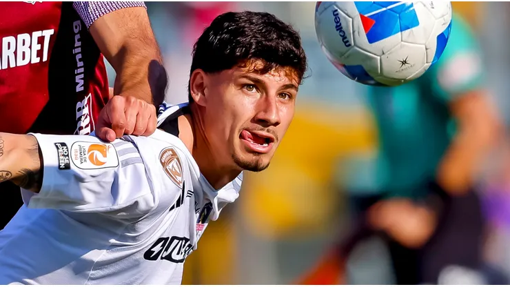 Oroz termina contrato ahora en diciembre con Colo Colo.