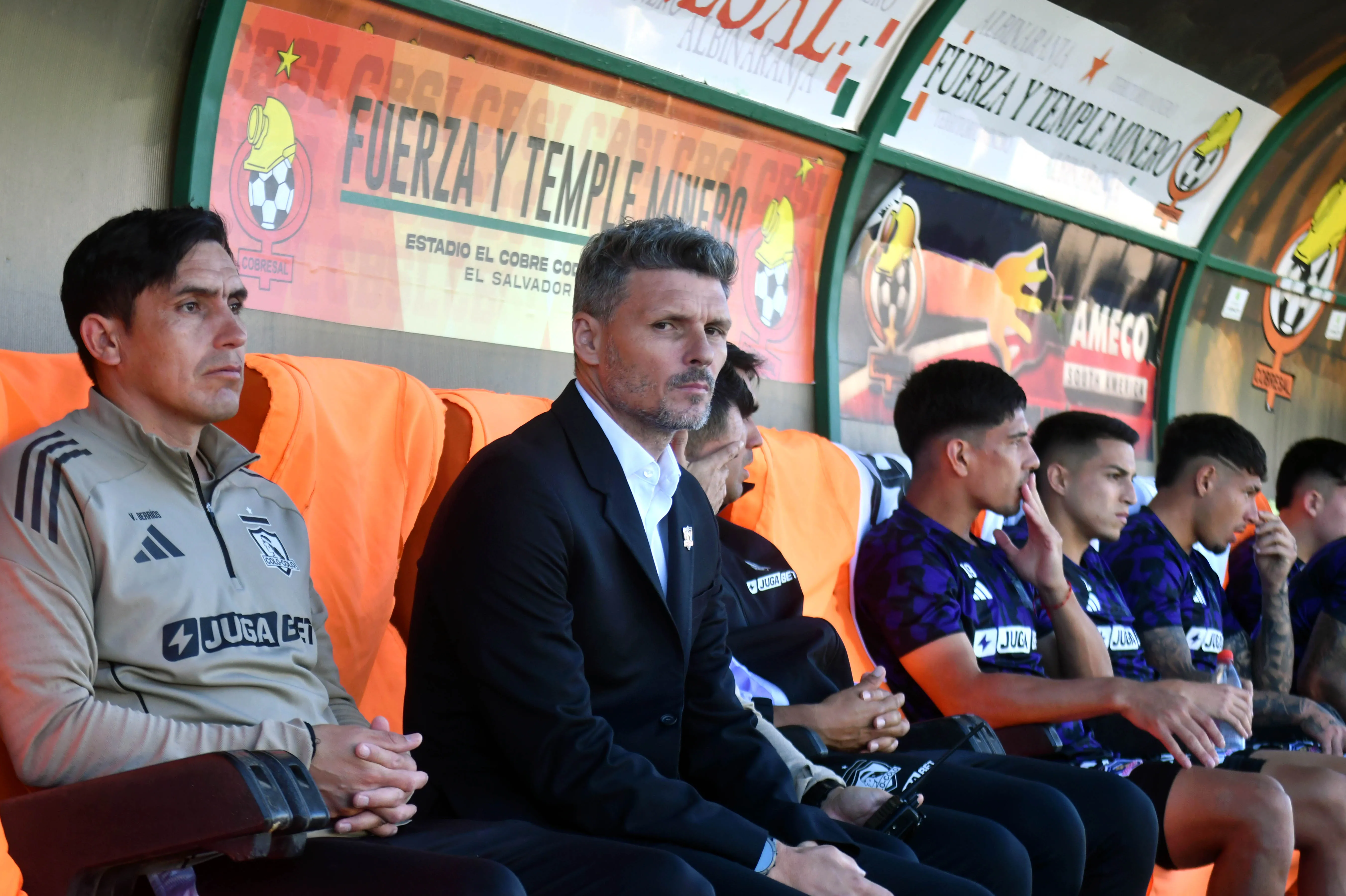 Los entrenadores del fútbol chileno reciben una nueva noticia para el 2026 | Photosport