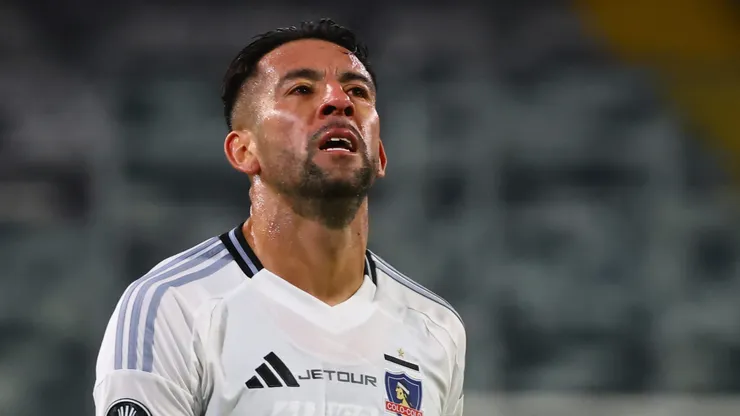 Huaso Isla pensaba que con un gesto Colo Colo lo iba a dejar en el plantel: no fue así