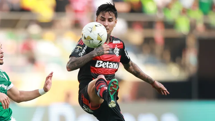 Erick Pulgar fue titular ante Cruz Azul en la Intercontinental.