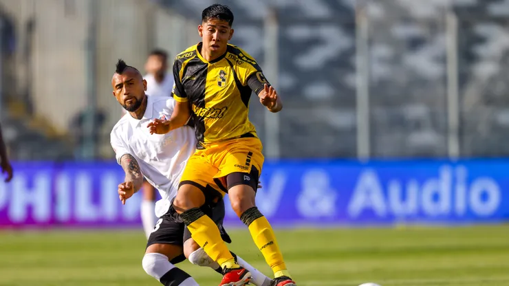 Galani sigue en carpeta para llegar a Colo Colo