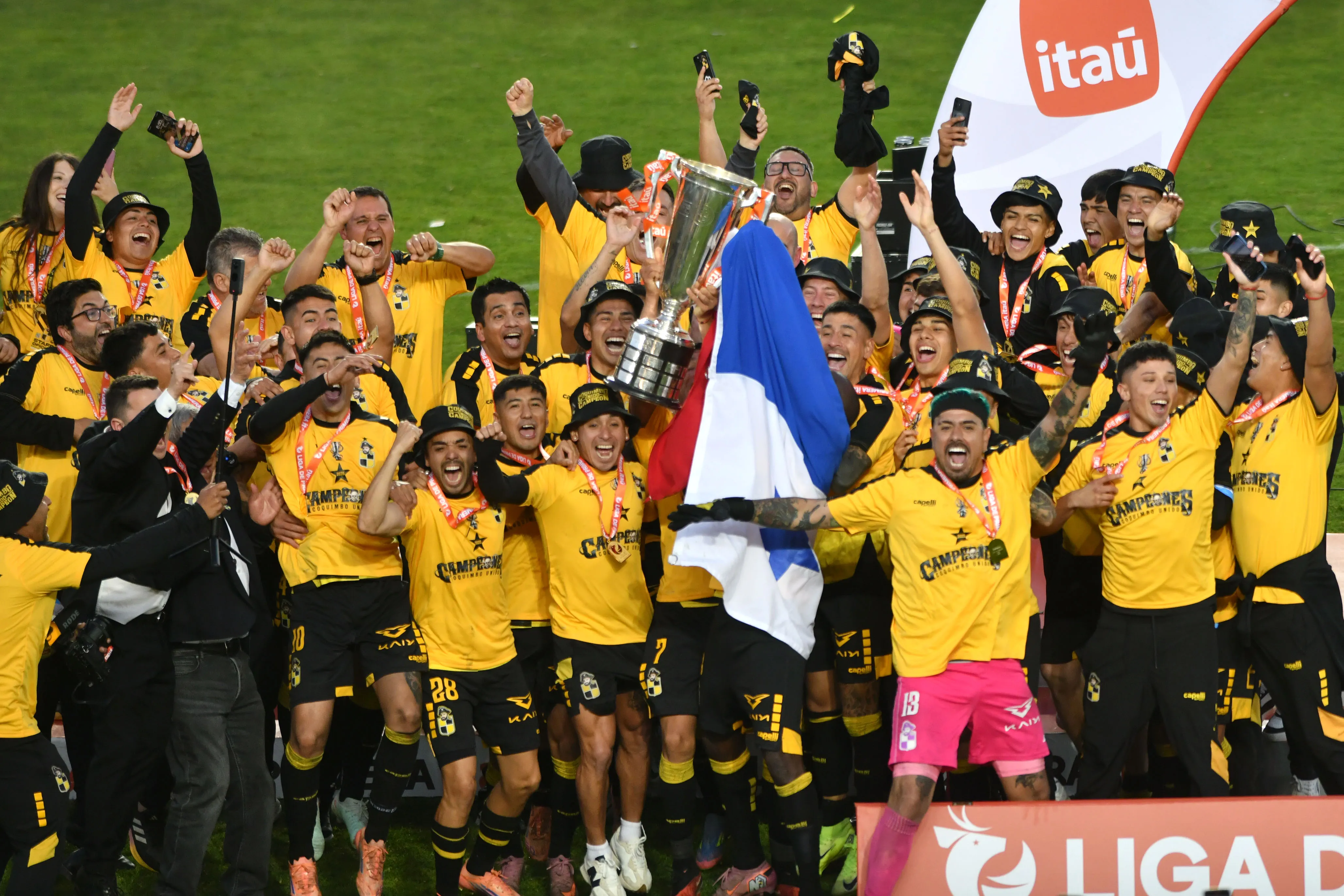 La Liga de Primera 2026 en la que Coquimbo Unido defenderá su corona ya conoce su fecha de inicio. Foto: Photosport.