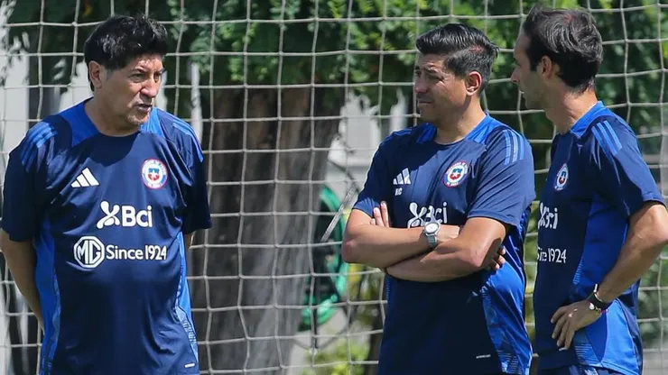 Zamorano se sumó al cuerpo técnico de la Roja para mejorar la definición