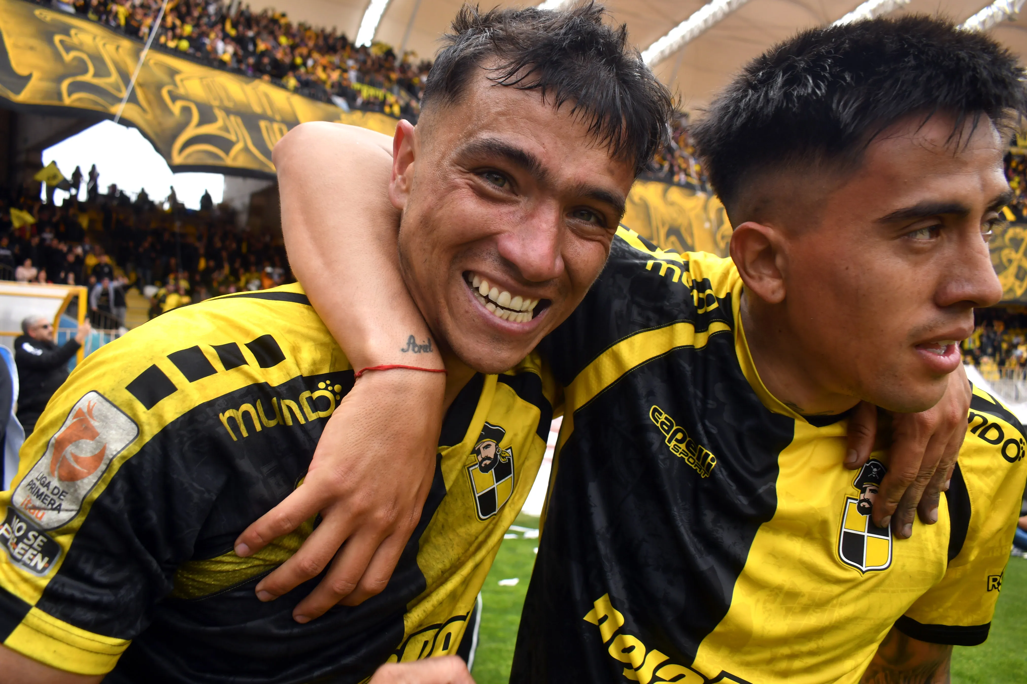 Bruno Cabrera tiene un pie en Colo Colo | Photosport