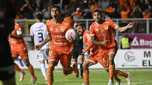 Cobreloa se refuerza con tiempo para la Primera B.