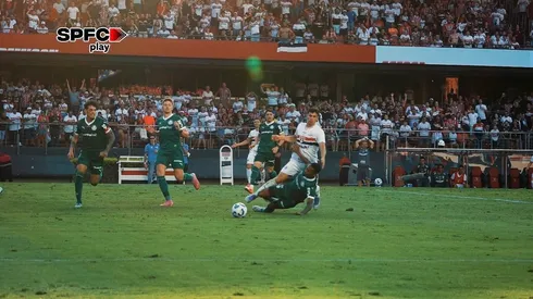 Gonzalo Tapia, protagonista del peor error arbitral del 2025 en Brasil.