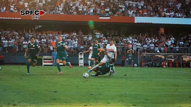 Gonzalo Tapia, protagonista del peor error arbitral del 2025 en Brasil.