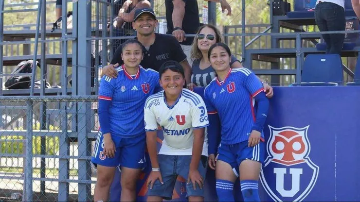 Humberto Suazo y su familia suelen ir de forma seguida al CDA para apoyar a Grettel y Arantza.
