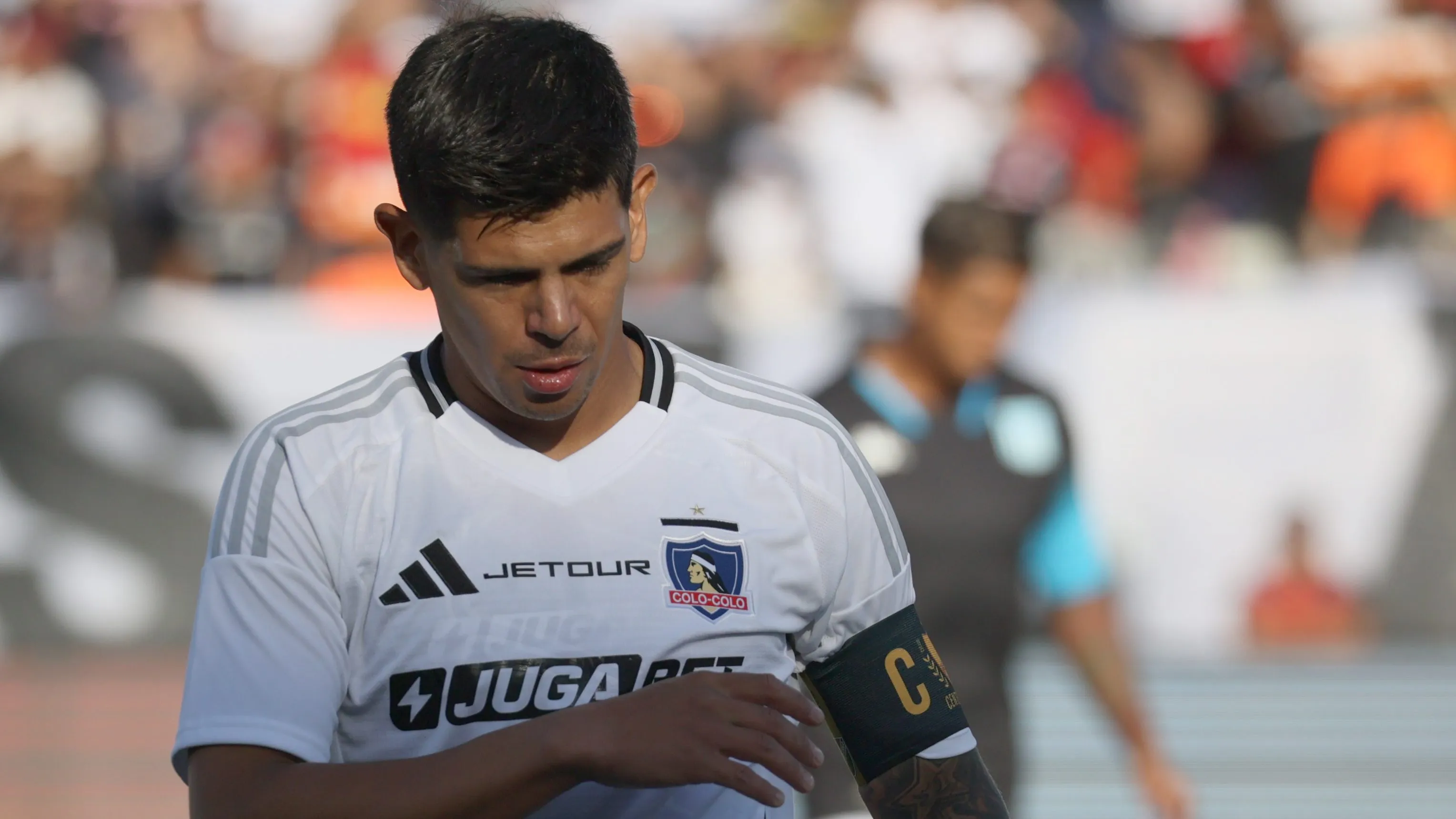 Esteban Pavez rechazó salir de Colo Colo a pesar de que los hinchas ya no lo quieren. Foto: Photosport.