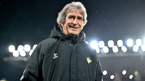 Manuel Pellegrini recibe feroz crítica desde Madrid