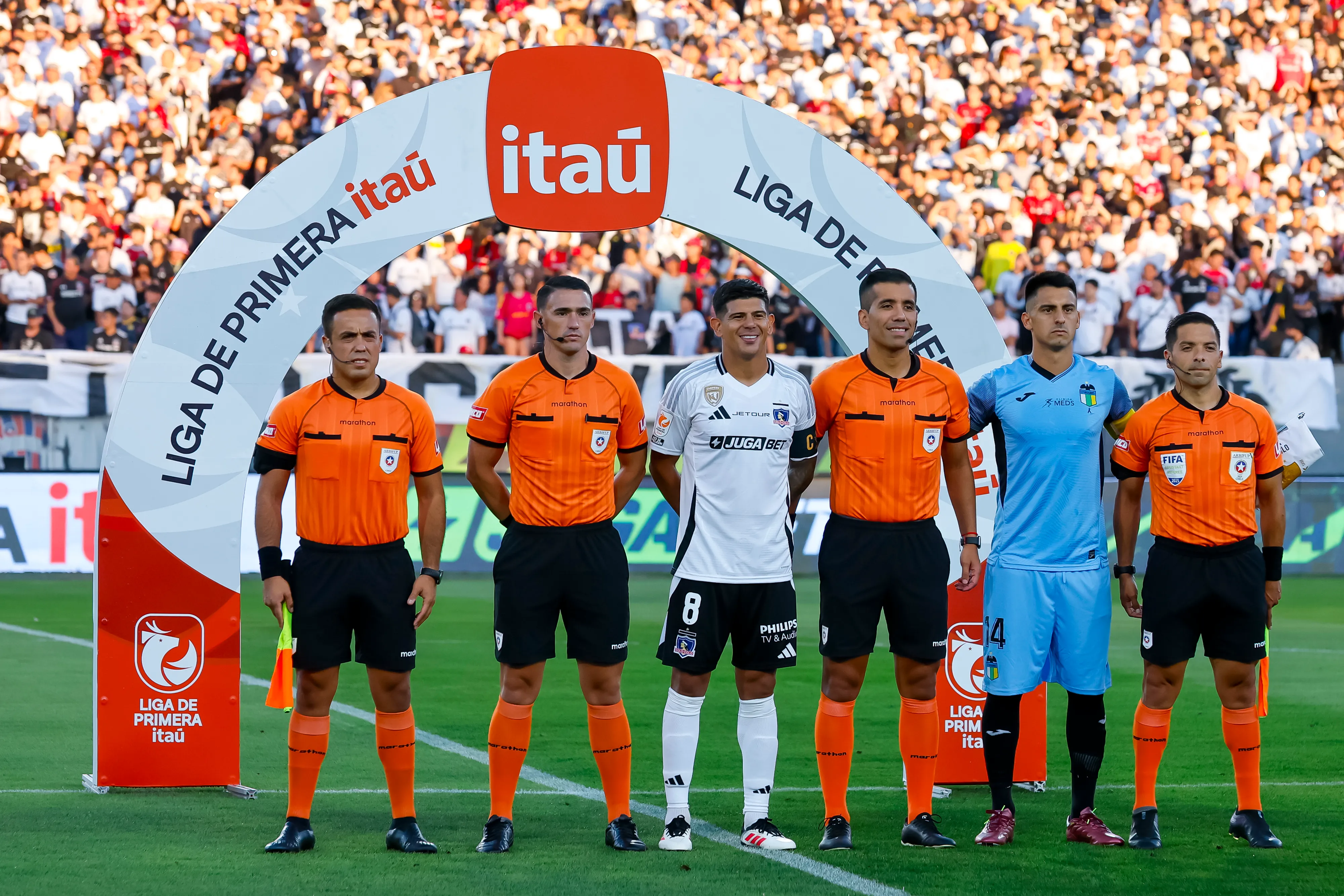 Juan Ignacio Díaz fue capitán de O’Higgins en un partido ante Colo Colo en el Monumental. (Pepe Alvujar/Photosport).