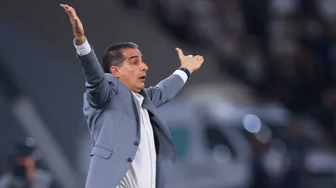 Renato Paiva apareció con un acuerdo con la selección de Perú.