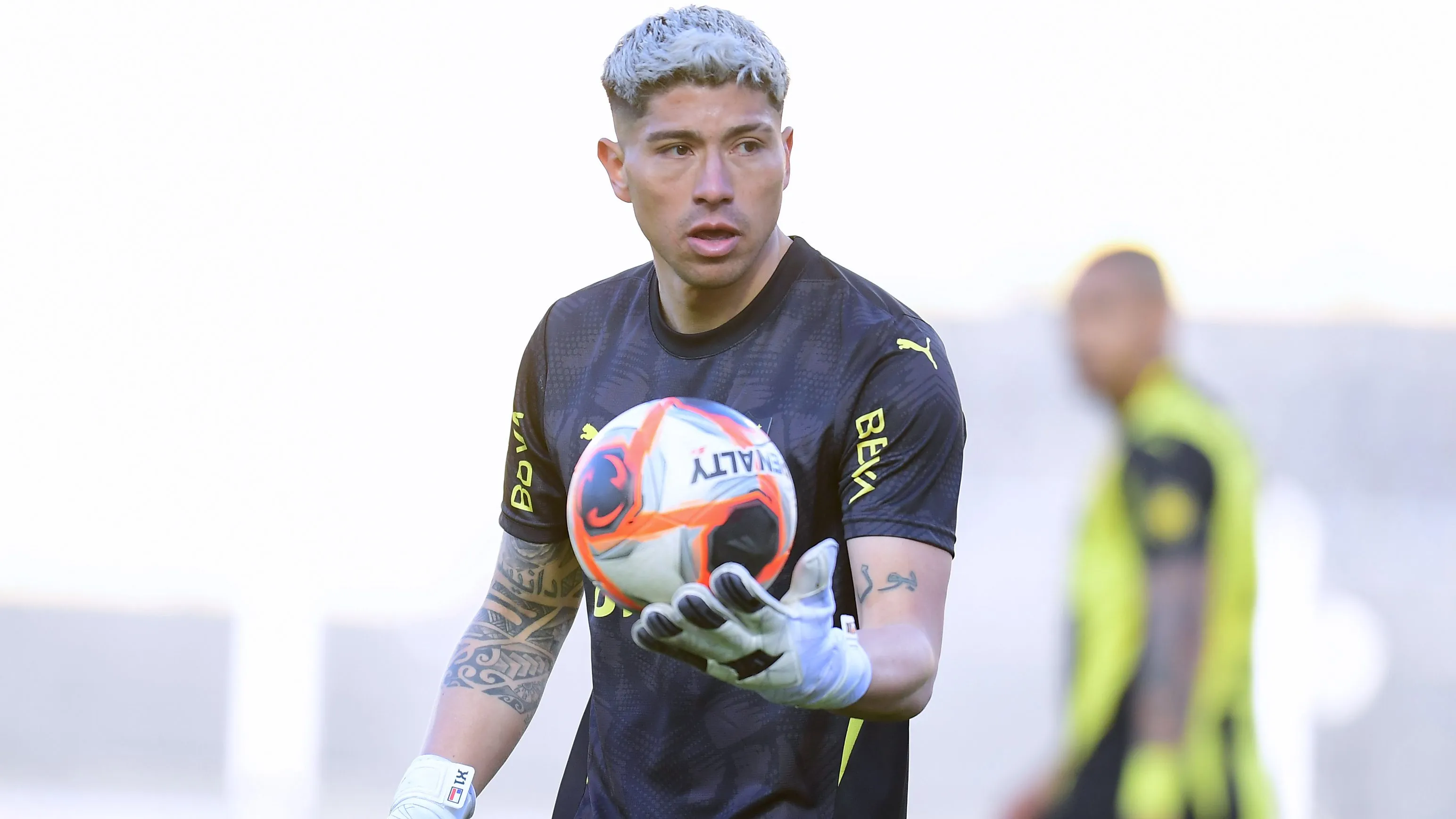 Brayan Cortés no seguirá en Peñarol y, al parecer, tampoco en Colo Colo. Foto: Photosport.