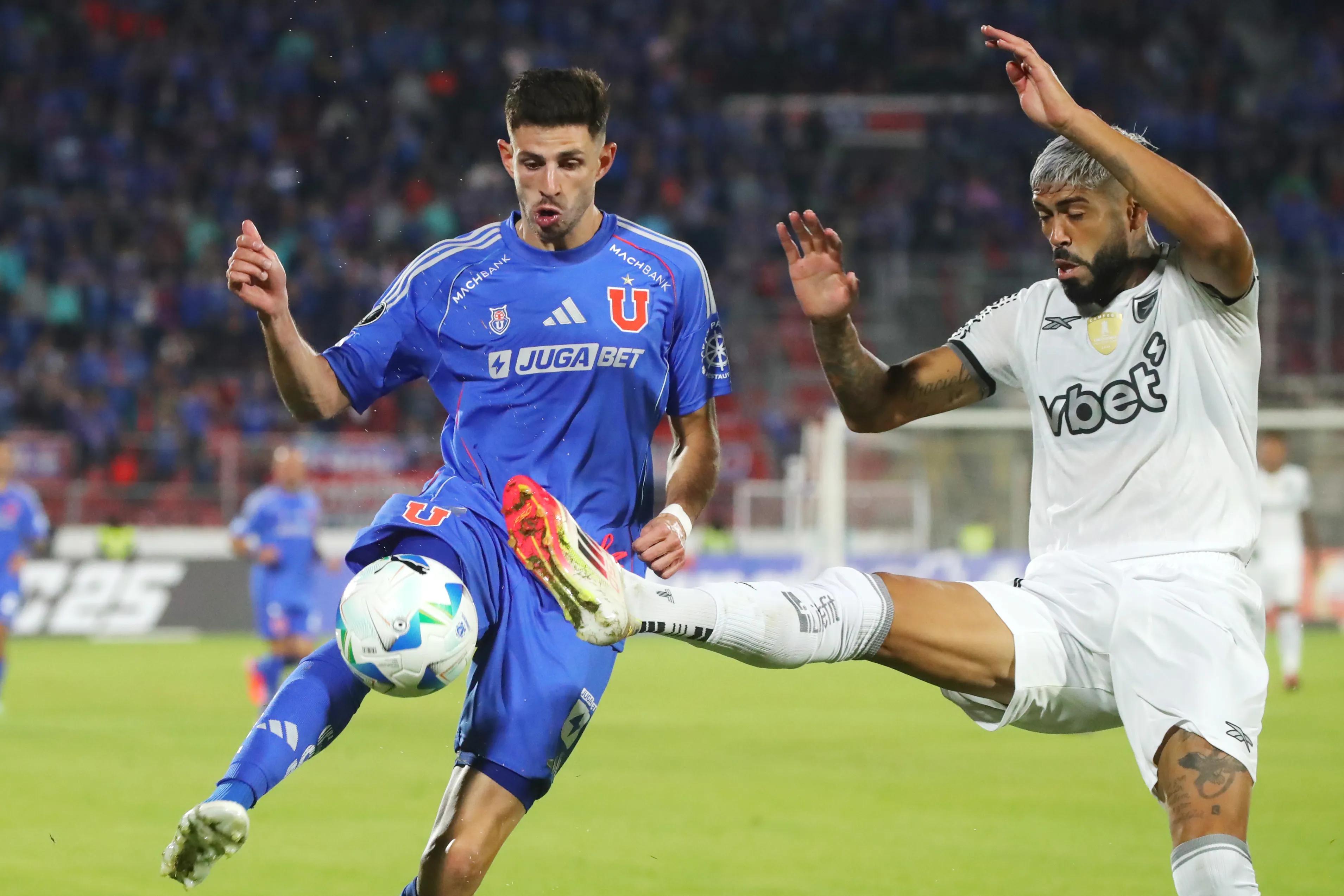 Lucas Di Yorio no sigue en U. de Chile: negocia con Santos Laguna | Getty Images