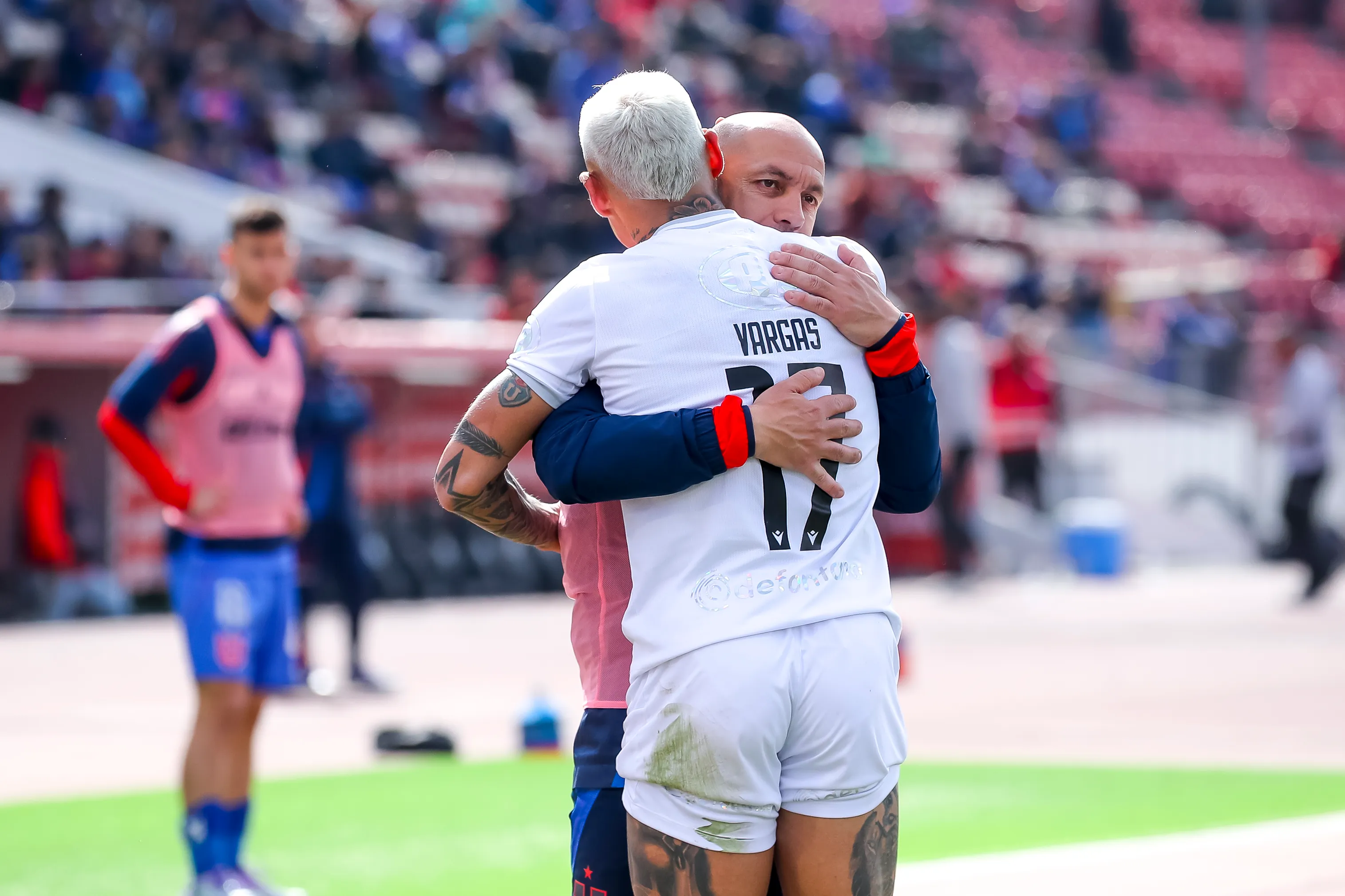 Eduardo Vargas se volverá a vestir de la U. Foto: Pepe Alvujar/Photosport