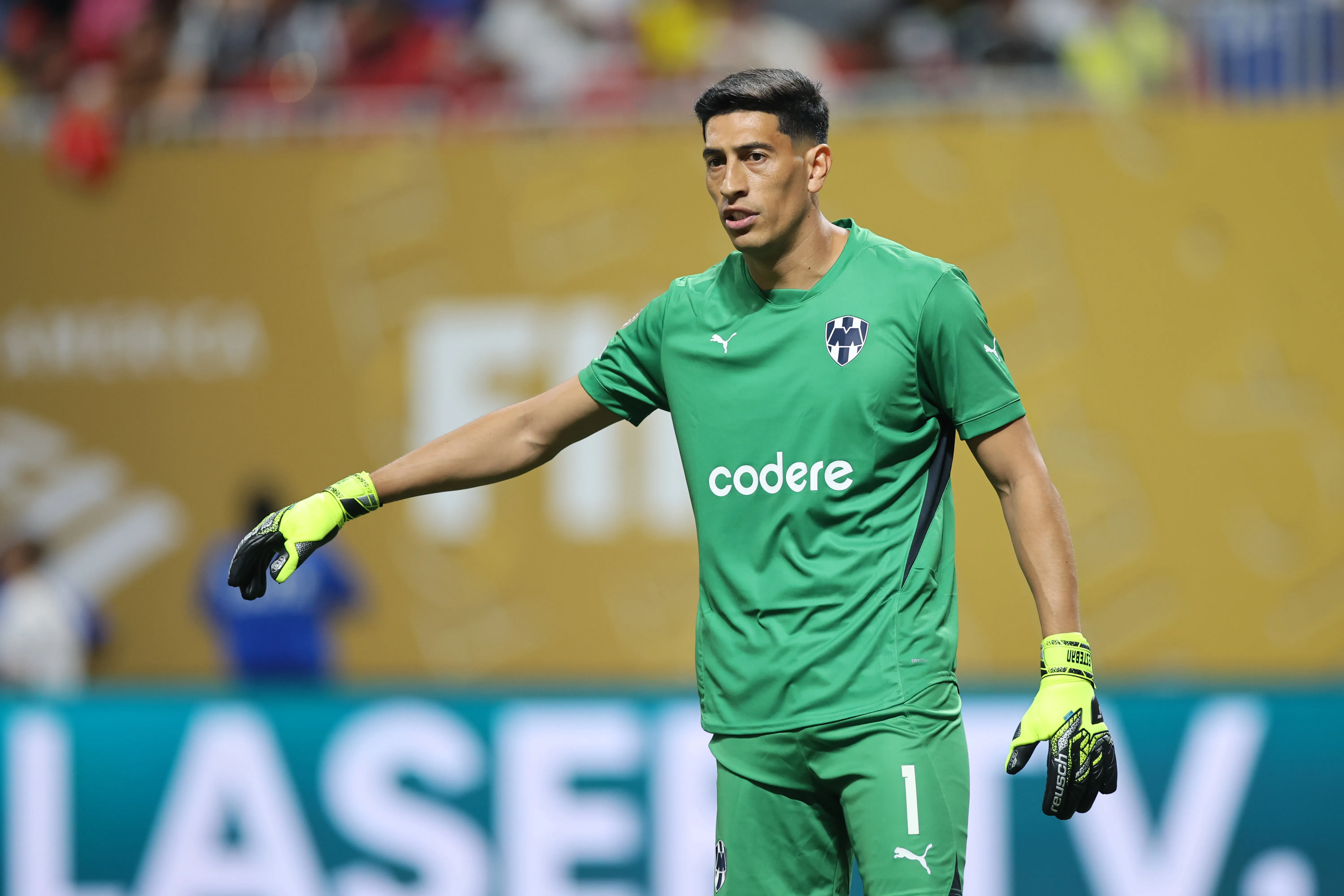 Esteban Andrada pertenece a Monterrey de México. ¿Podrá Colo Colo lograr su fichaje en este mercado? | Foto: Getty Images.